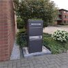 Metzler balíkový box s osadenou strechou | personalizovaný gravírovaním | štítok z nehrdzavejúcej ocele s menom | so schránkou na listy | Bispo 2