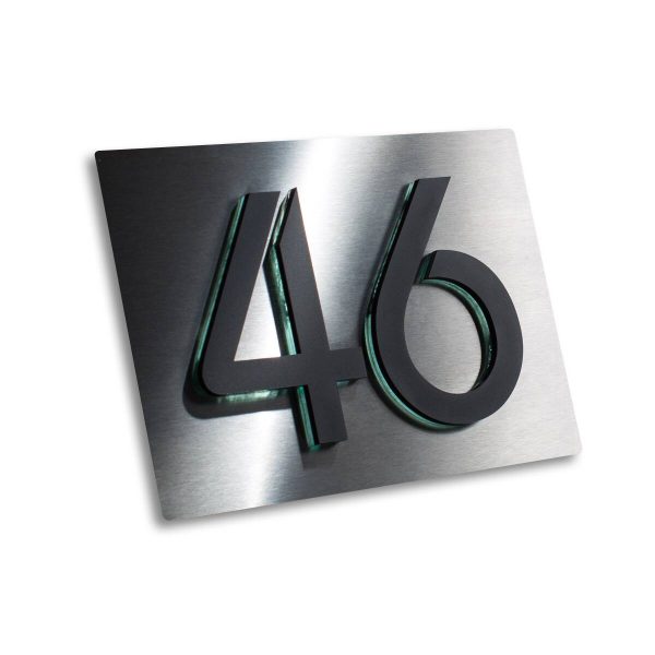 Domové číslo s 3D číslicou v antracitovej farbe